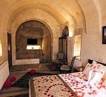 Otel Kapalos Cave Mustafapaşa