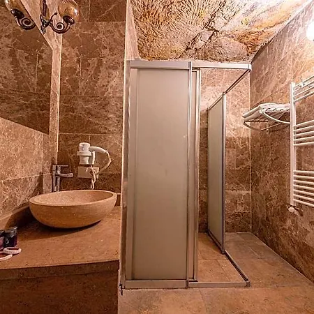 Otel Kapalos Cave Mustafapaşa
