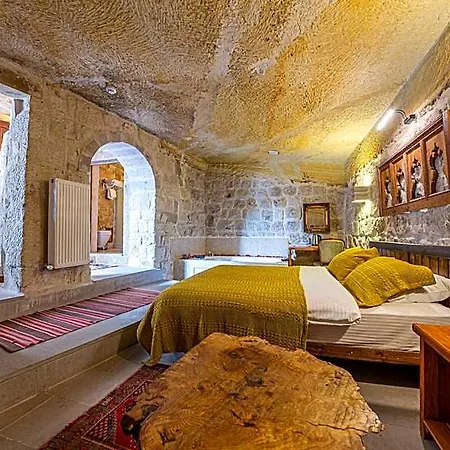 Otel Kapalos Cave *