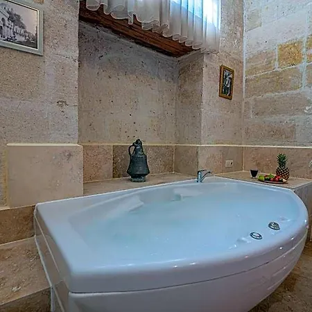 Kapalos Cave Hotel Mustafapasa