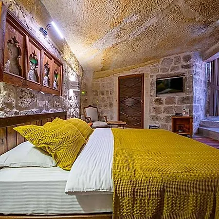 Hotel Kapalos Cave *